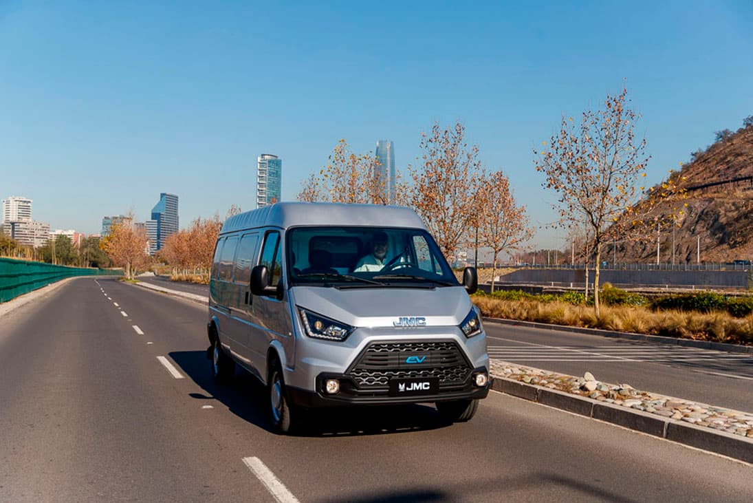 JMC Touring EV - miniatura 3