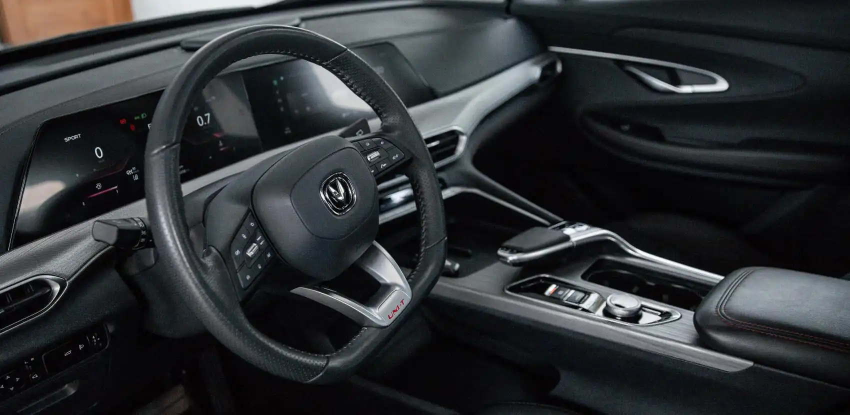 Changan UNI-T - miniatura 37