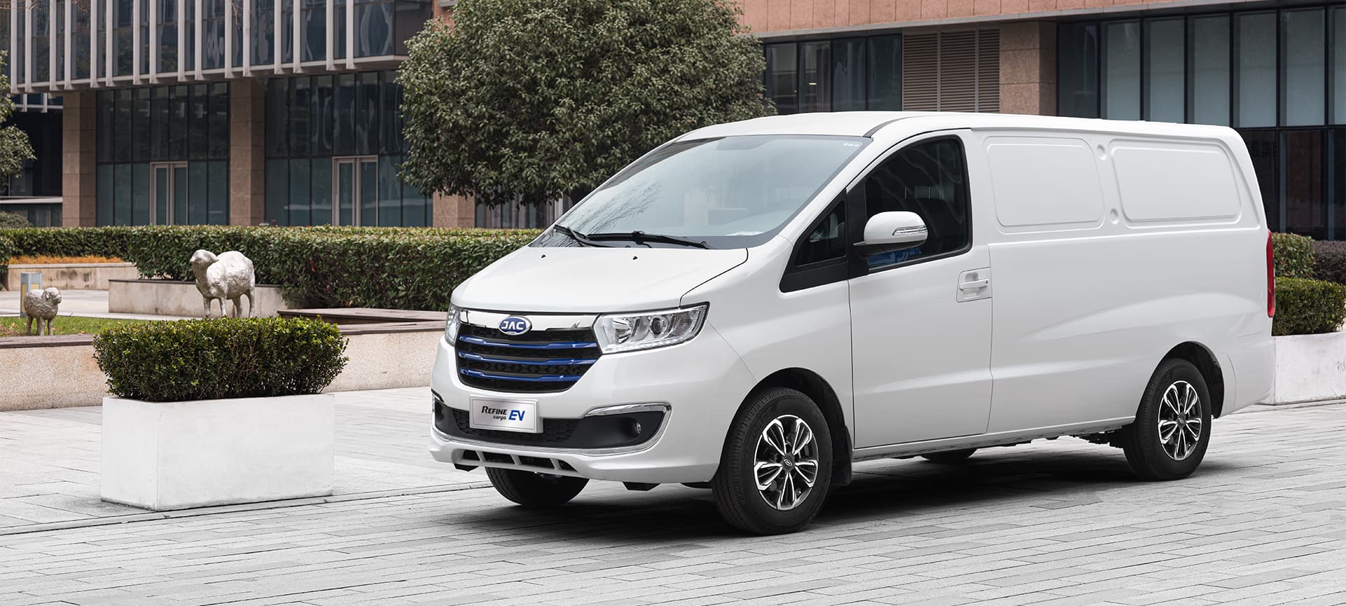 JAC Refine Cargo EV - miniatura 2