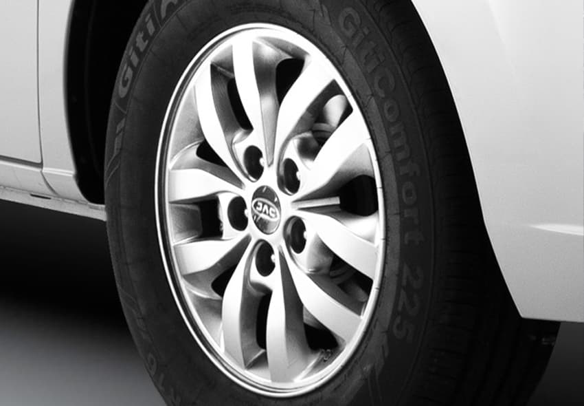 JAC Refine Pasajeros - miniatura 27