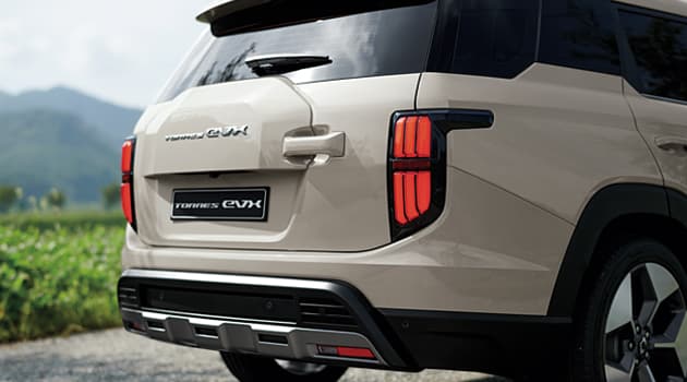 KGM Torres Evx - miniatura 33