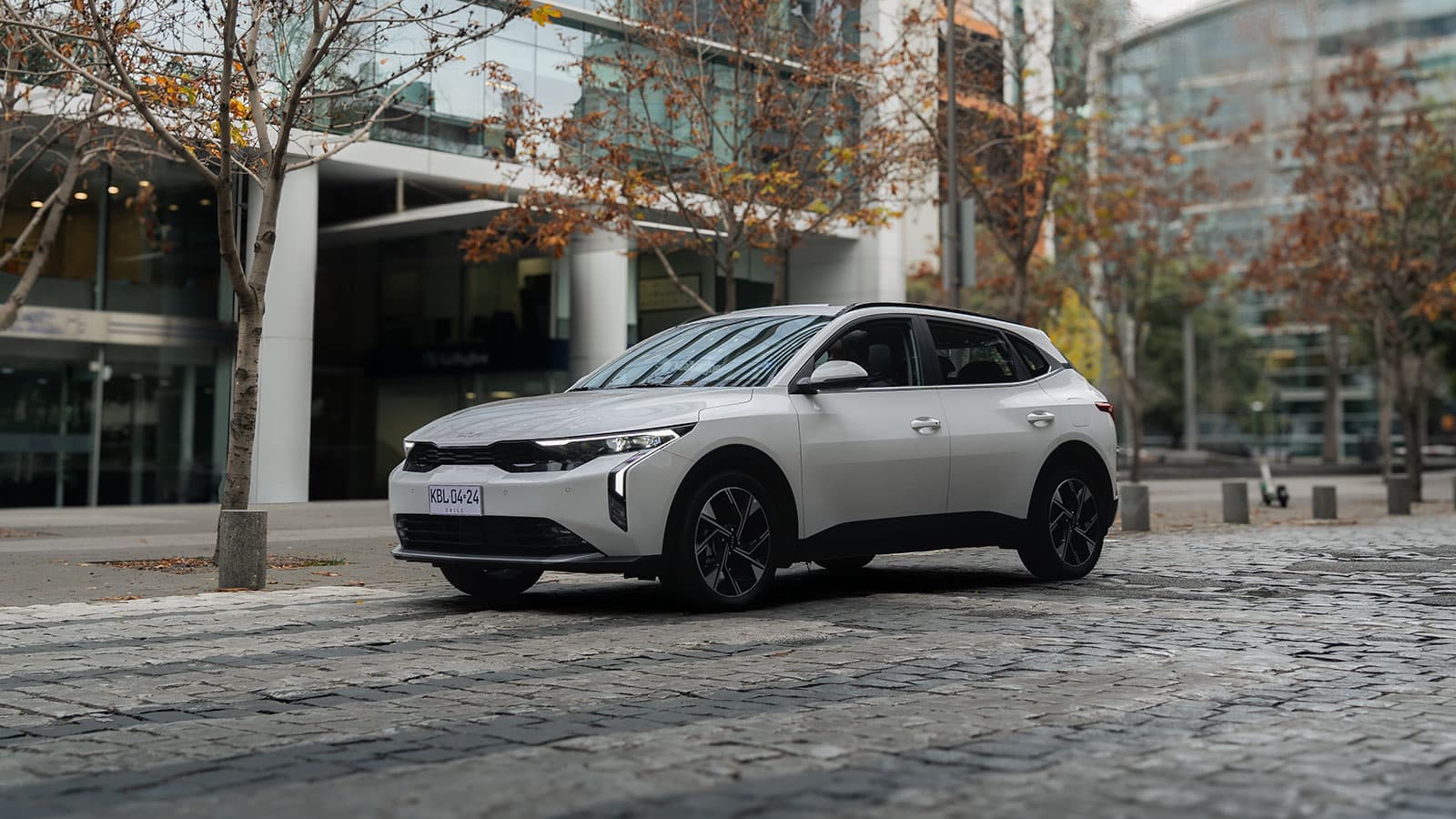 Kia K3 Cross - miniatura 2