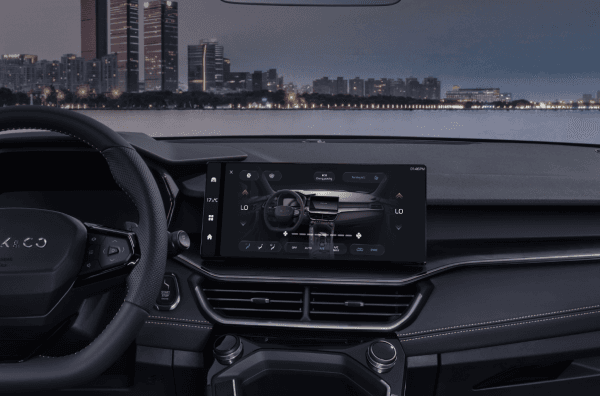 Lynk & Co 06 - miniatura 5