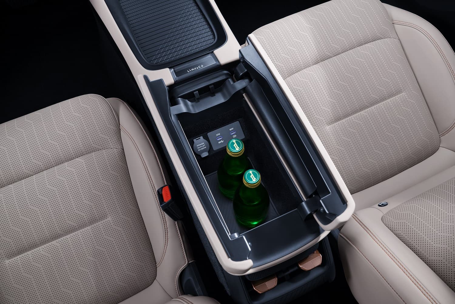 Lynk & Co 08 - miniatura 31