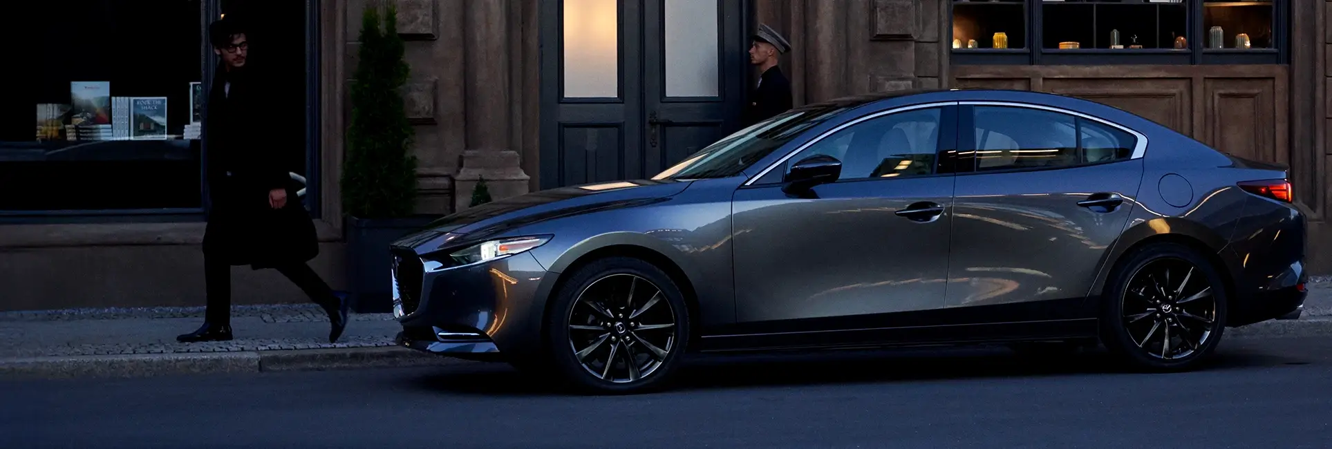 MAZDA 3 - miniatura 2